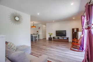 Photo #4: 230013588 Listing