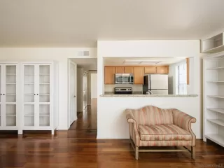 Photo #3: 230013598 Listing