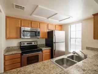 Photo #5: 230013598 Listing