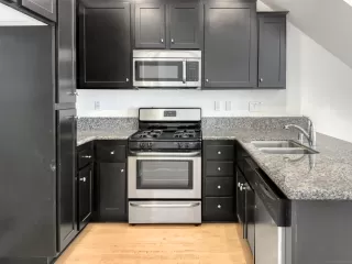 Photo #5: 230013620 Listing