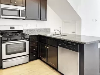 Photo #6: 230013620 Listing