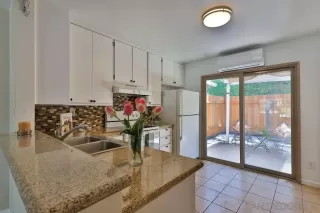 Photo #2: 230013627 Listing