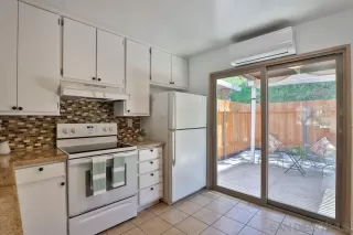 Photo #4: 230013627 Listing