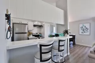 Photo #2: 230013634 Listing