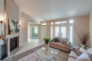 Photo #4: 230013635 Listing