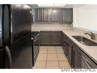 Photo #5: 230013657 Listing