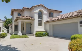 Photo #2: 230013688 Listing