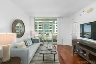 Photo #3: 230013694 Listing