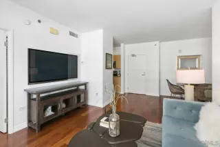 Photo #6: 230013694 Listing