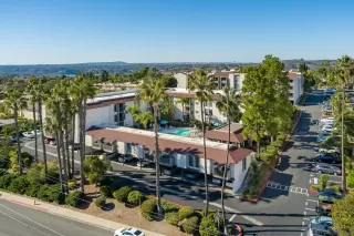 Photo #2: 230013695 Listing 