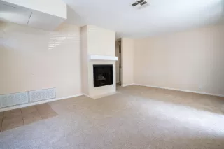 Photo #5: 230013705 Listing