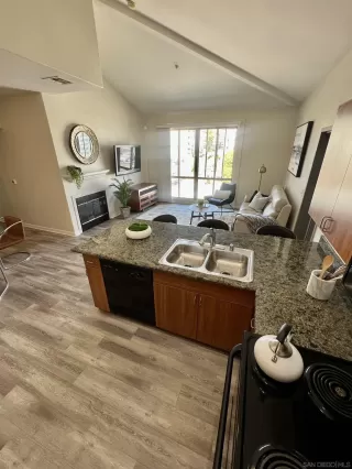 Photo #3: 230013707 Listing 