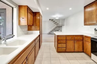 Photo #4: 230013716 Listing 