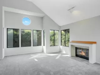 Photo #3: 230013721 Listing