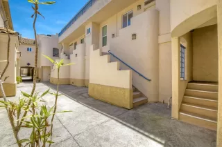 Photo #2: 230013732 Listing