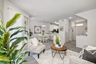 Photo #4: 230013732 Listing