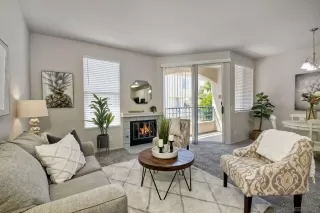 Photo #5: 230013732 Listing