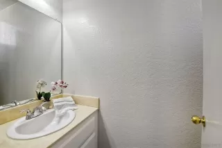 Photo #6: 230013732 Listing