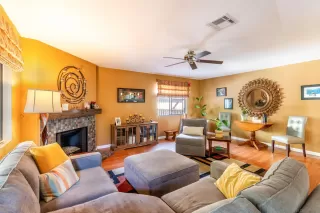 Photo #5: 230013741 Listing 