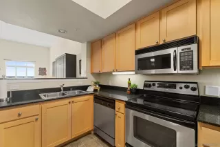 Photo #3: 230013768 Listing 