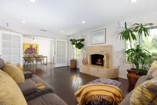 Photo #2: 230013806 Listing