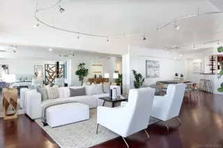 Photo #4: 230013812 Listing