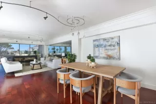 Photo #5: 230013812 Listing