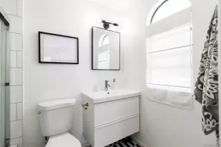 Photo #6: 230013882 Listing 