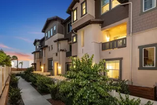 Photo #4: 230013885 Listing 