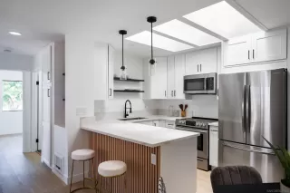 Photo #4: 230013891 Listing