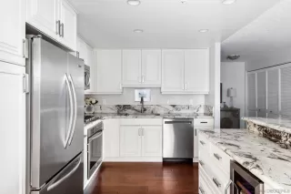 Photo #3: 230013902 Listing