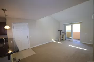 Photo #6: 230013947 Listing