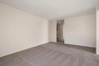 Photo #6: 230013957 Listing