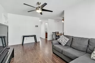 Photo #1: 230013978 Listing