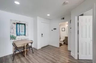 Photo #4: 230013987 Listing