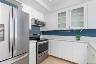 Photo #3: 230013993 Listing