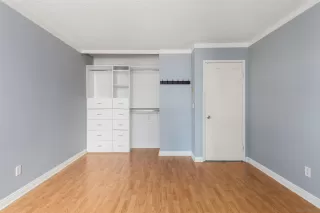 Photo #6: 230013993 Listing