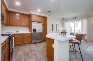 Photo #5: 230014002 Listing 