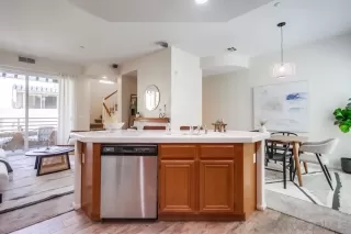 Photo #6: 230014002 Listing 