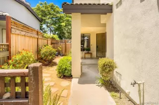Photo #3: 230014011 Listing