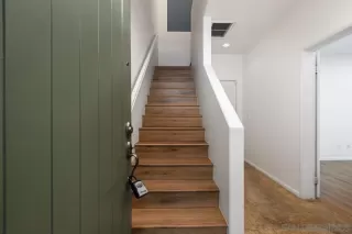 Photo #4: 230014016 Listing