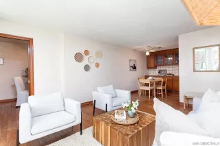 Photo #2: 230014026 Listing