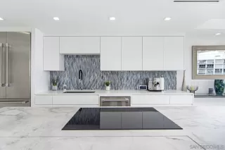 Photo #2: 230014028 Listing