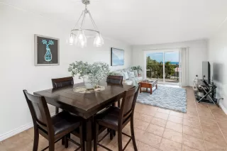 Photo #5: 230014033 Listing