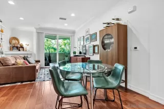 Photo #3: 230014052 Listing