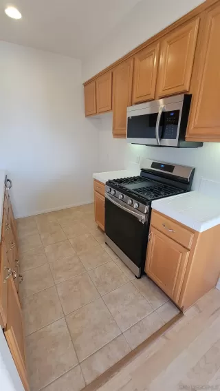 Photo #3: 230014059 Listing