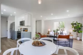 Photo #6: 230014061 Listing