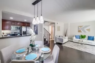 Photo #3: 230014069 Listing