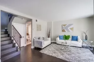 Photo #6: 230014069 Listing