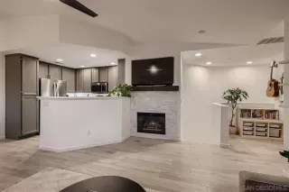 Photo #3: 230014075 Listing